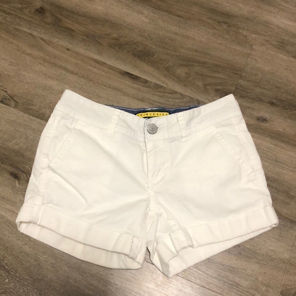 Juniors Prince & Fox White Shorts Size 000